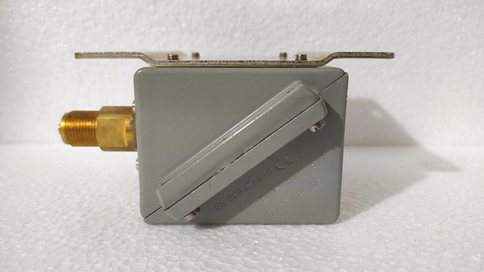 admin/uploads/uploads/danfoss kps 35 pressure control switch_5.webp